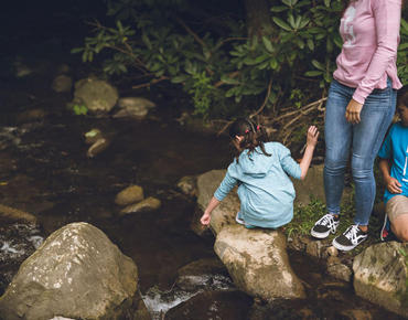 Kartrite Explore Hiking Stream