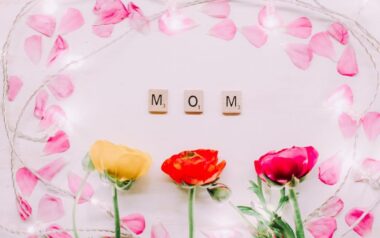Flower pot photo frame for mom