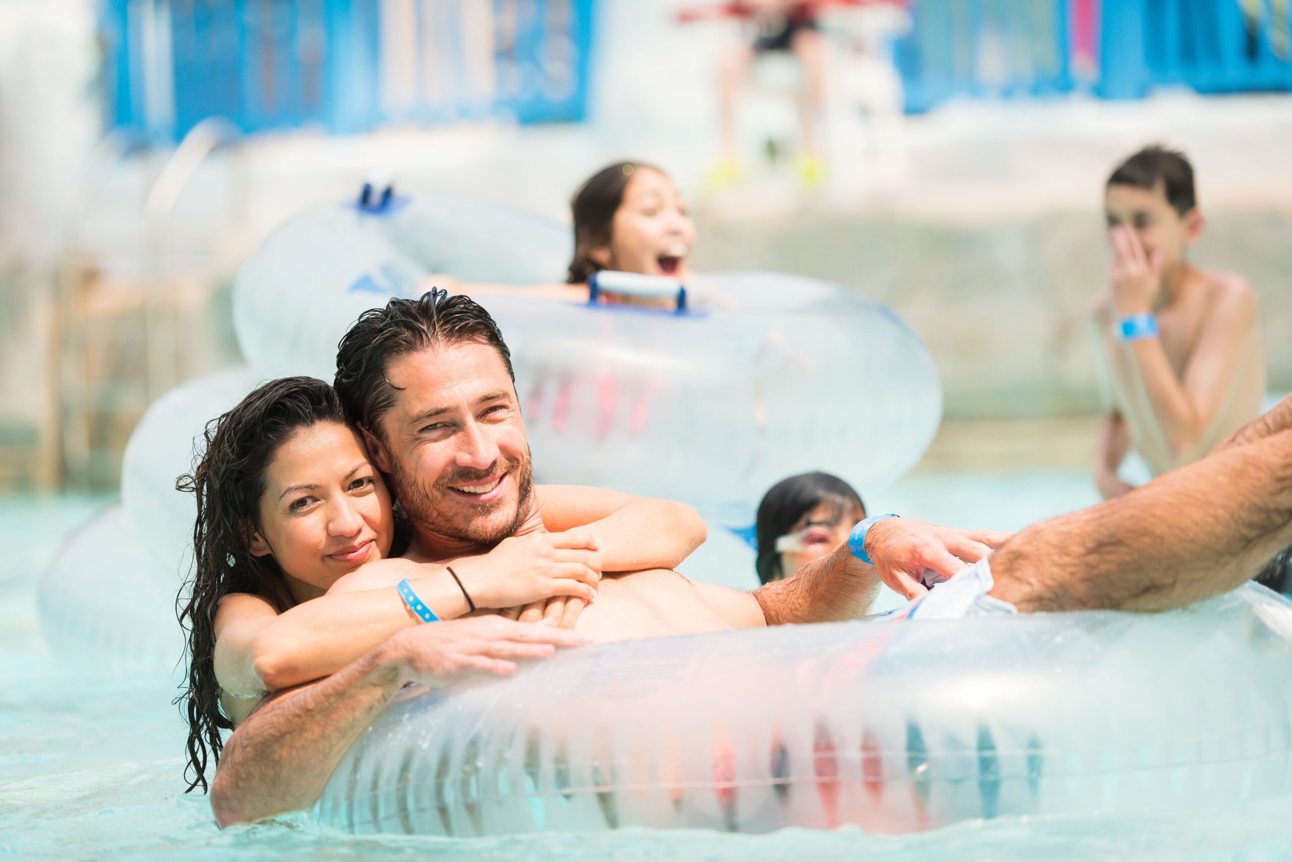 What to Pack For an Overnight at The Waterpark / The Kartrite Resort & Indoor Waterpark Guide